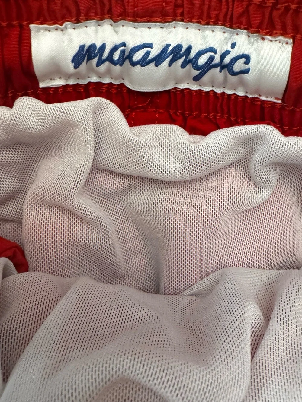 Maamgic comfortable red